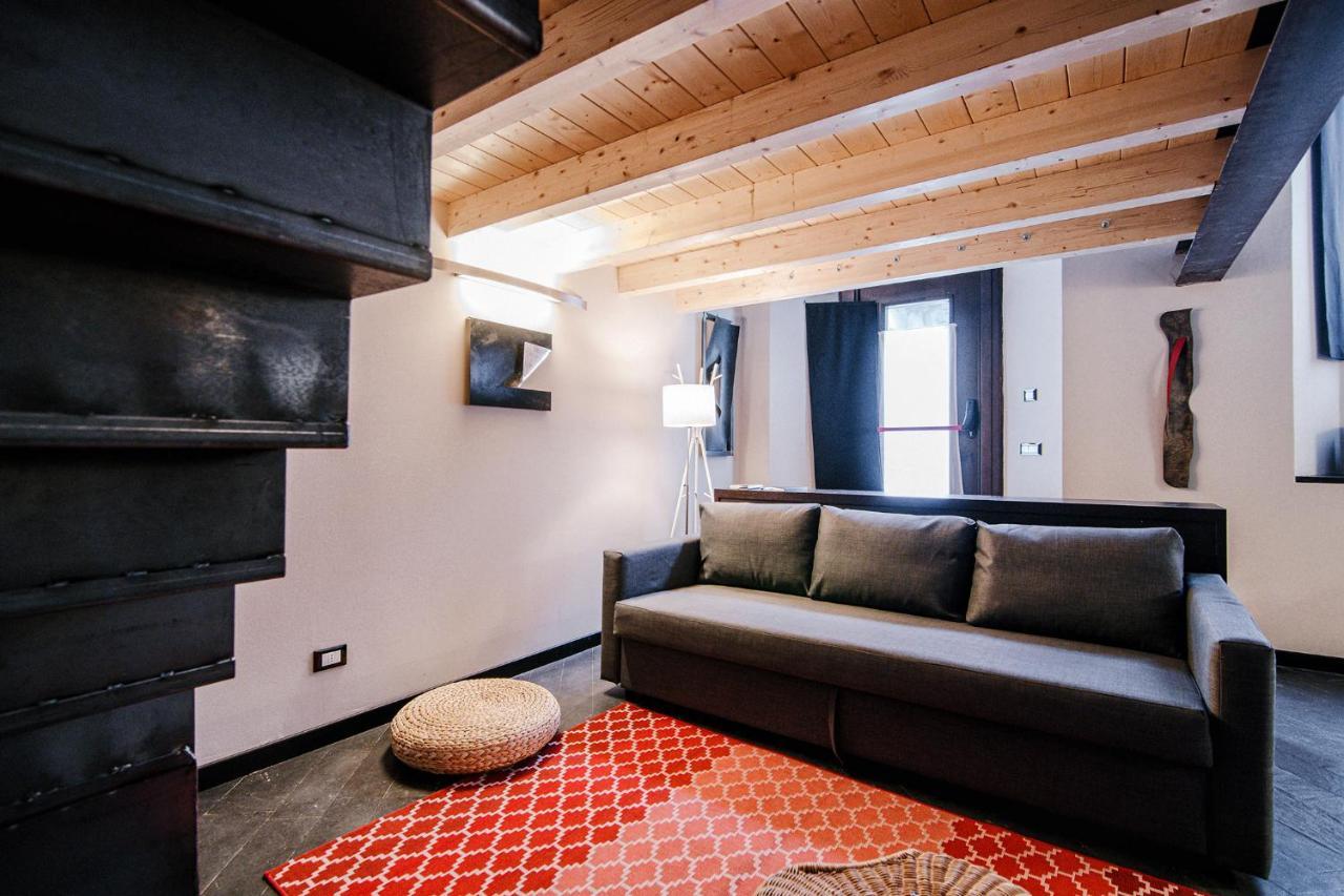Apartament Palazzo Del Pero - The House Of Travelers Como Zewnętrze zdjęcie
