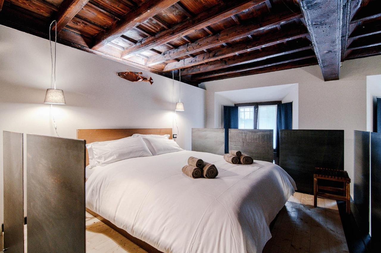 Apartament Palazzo Del Pero - The House Of Travelers Como Zewnętrze zdjęcie