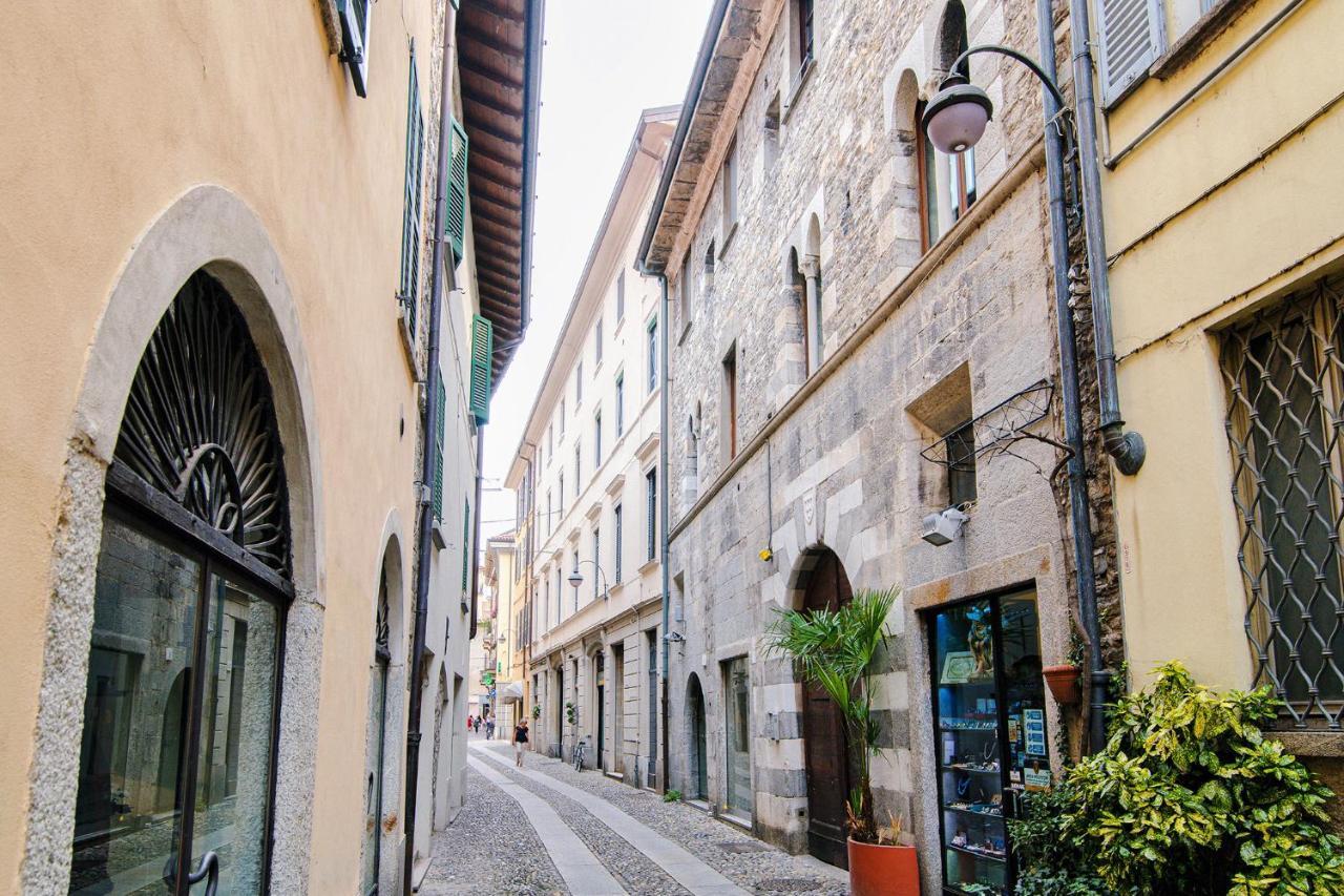Apartament Palazzo Del Pero - The House Of Travelers Como Zewnętrze zdjęcie