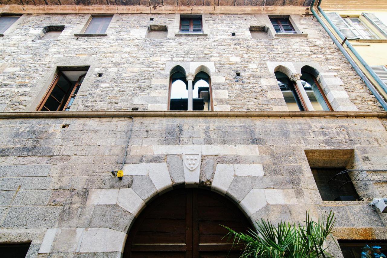 Apartament Palazzo Del Pero - The House Of Travelers Como Zewnętrze zdjęcie